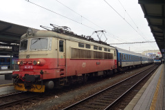 2023 / 02 - Brno, Lokomotivy 242 a vozy B na lince S2